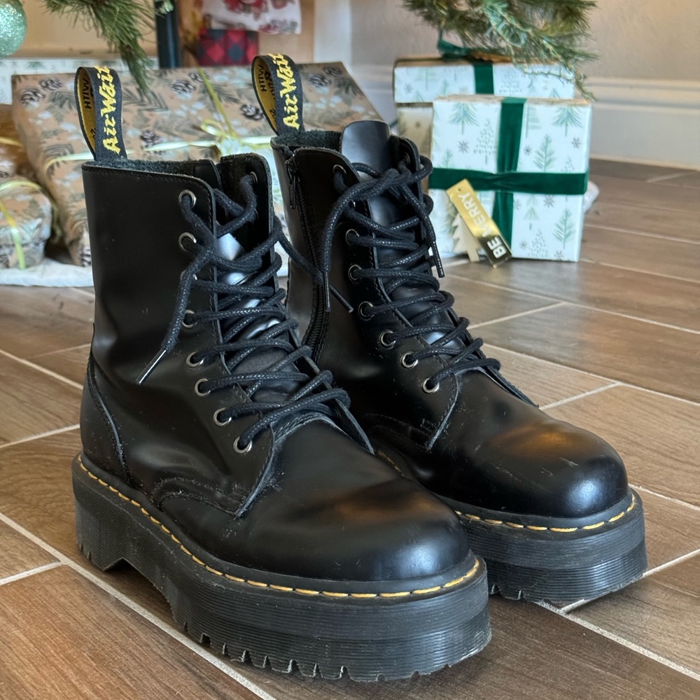 Dr. Martens Jadon Boots W8